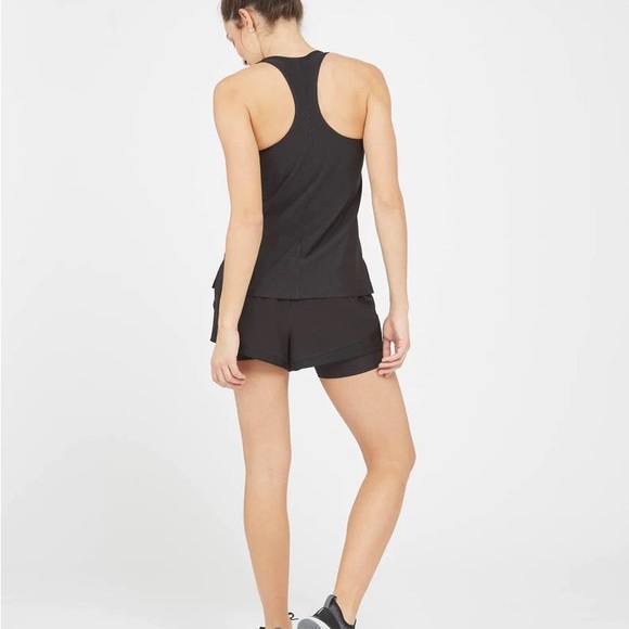 NWT Spanx 5” Black Get Moving short with pocket - Picture 3 of 6